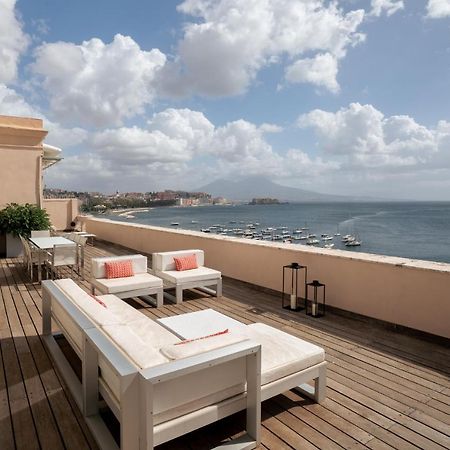 Caracciolo 13 Rooftop & Suites Naples Exterior photo