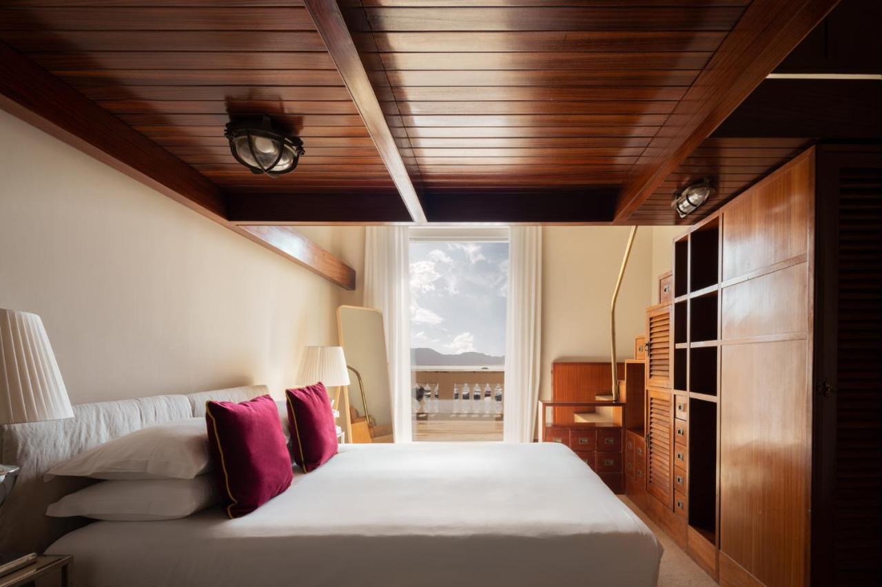 Caracciolo 13 Rooftop & Suites Naples Exterior photo