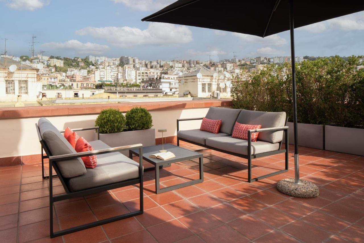 Caracciolo 13 Rooftop & Suites Naples Exterior photo