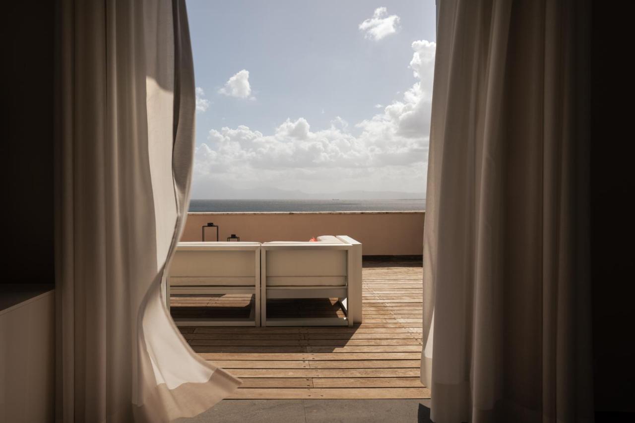 Caracciolo 13 Rooftop & Suites Naples Exterior photo